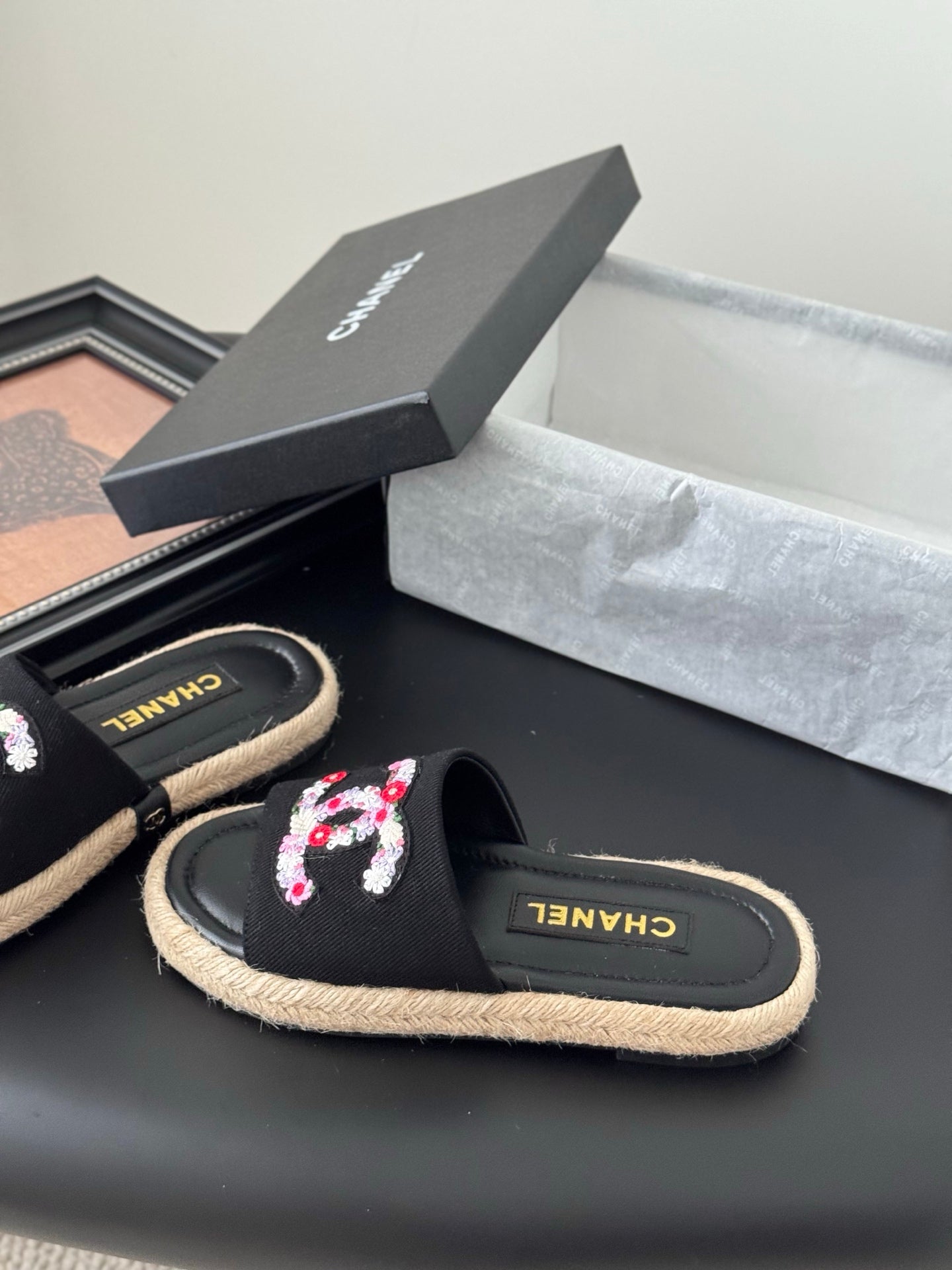 SLIPPERS IN BLACK SHEEPSKIN MIX FABRIC AND STRAPS BASE