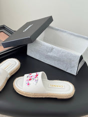 SLIPPERS IN WHITE SHEEPSKIN MIX FABRIC AND STRAPS BASE