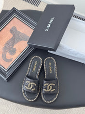 WEDGE HEELS IN BLACK CALFSKIN MIX CHAIN BASE