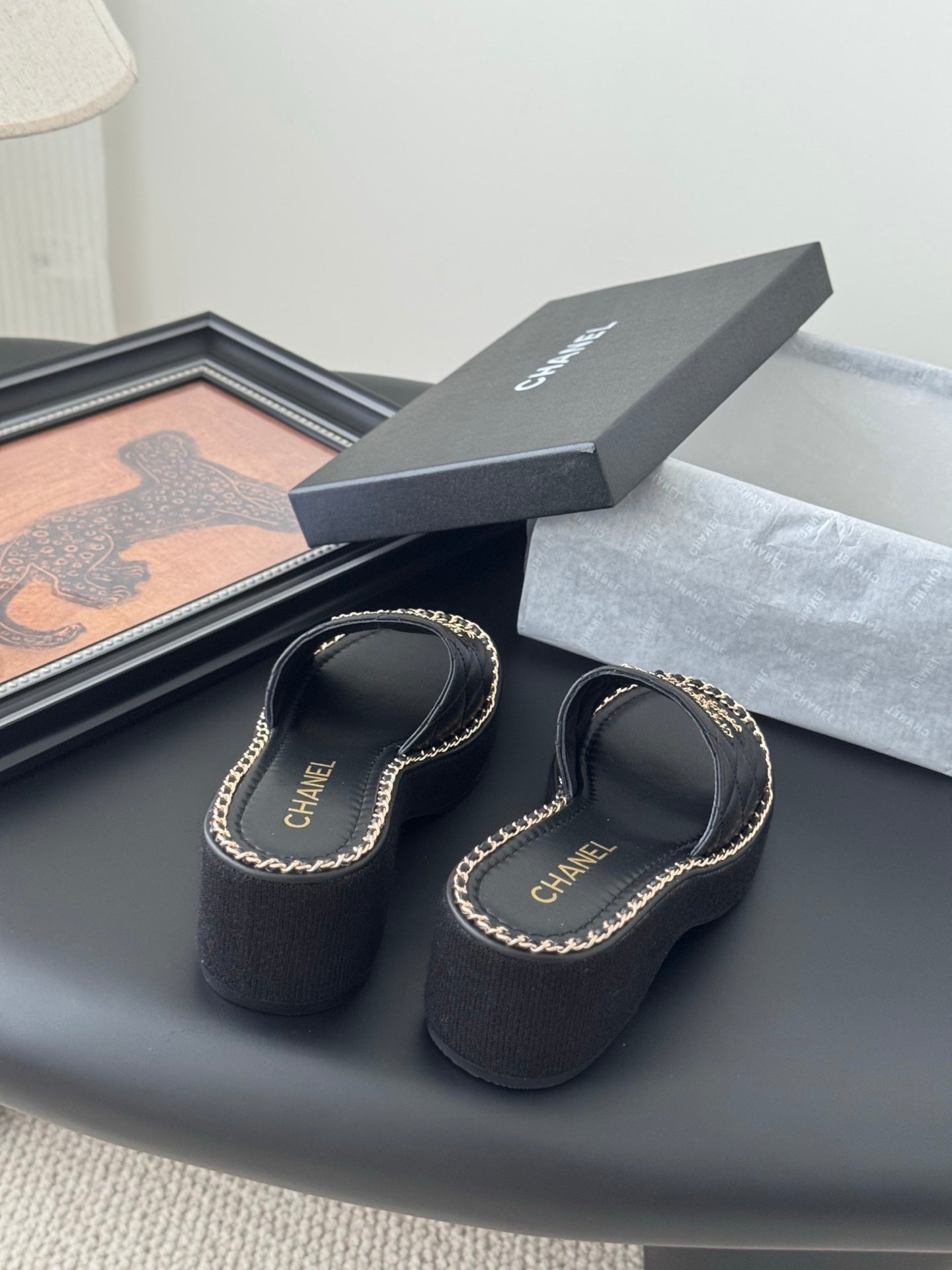 WEDGE HEELS IN BLACK CALFSKIN MIX CHAIN BASE