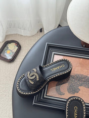 WEDGE HEELS IN BLACK CALFSKIN MIX CHAIN BASE