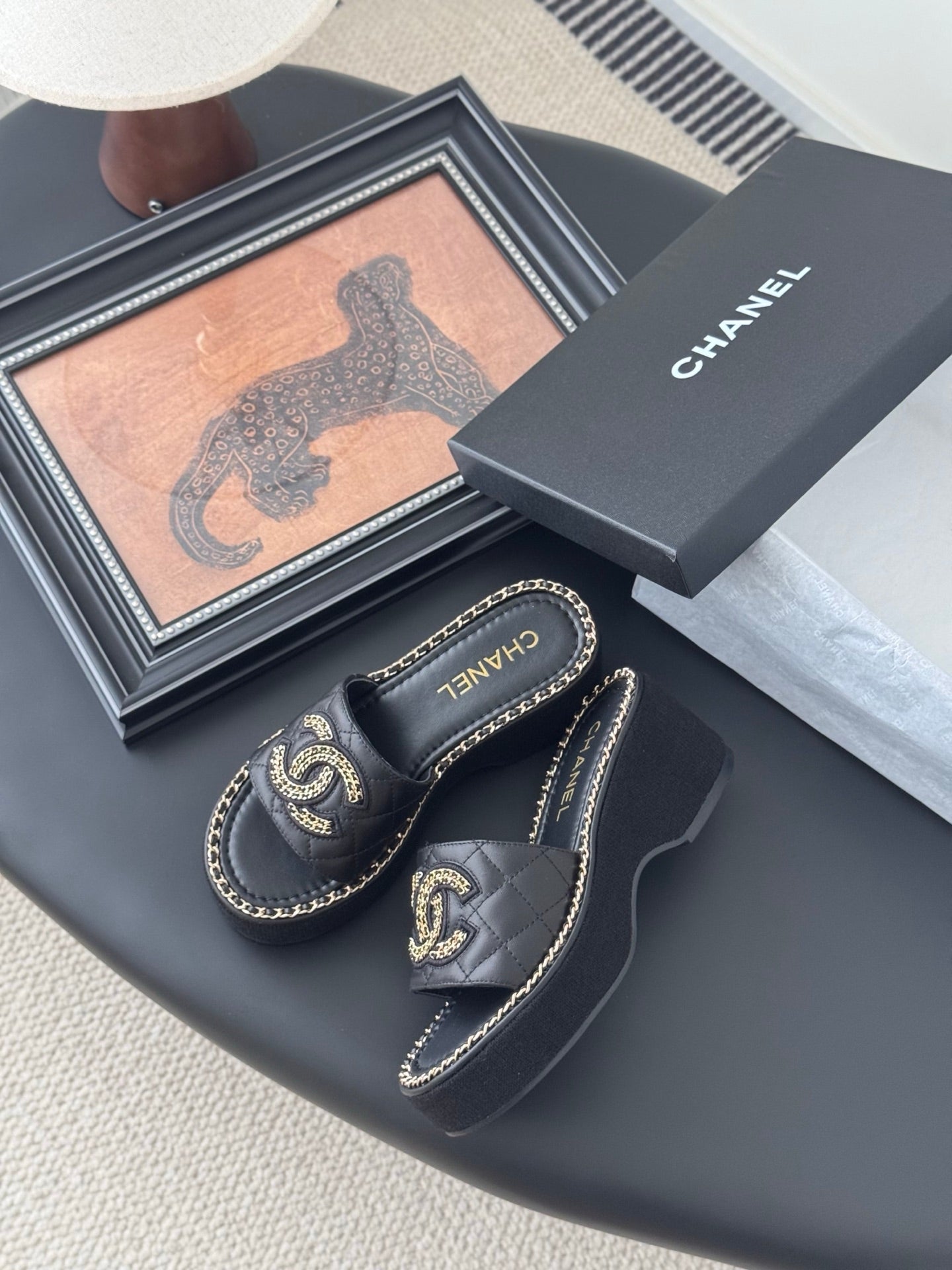 WEDGE HEELS IN BLACK CALFSKIN MIX CHAIN BASE