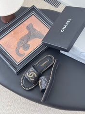 SLIPPER IN BLACK CALFSKIN MIX CHAIN BASE