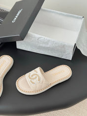 SLIPPER IN LIGHT BEIGE CALFSKIN MIX CHAIN BASE