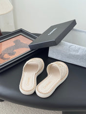 SLIPPER IN LIGHT BEIGE CALFSKIN MIX CHAIN BASE