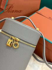 EXTRA CASE MEDIUM 16 BAG IN DOVE GRAY SMOOTH CALFSKIN WITH GOLD HARDWARE