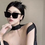 MONTAIGNE SUNGLASS 560862 IN BLACK ACETATE