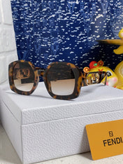 OVERSIZES FF DIAMONDS SQUARE SUNGLASSES 563315 IN ACETATE