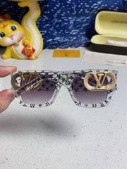 LINK SQUARE SUNGLASSES 570271 IN CLEAR ACETATE MONOGRAM LOGO ON FRAME