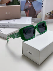 MONTAIGNE SUNGLASS 571594 IN GREEN ACETATE TEXT LOGO
