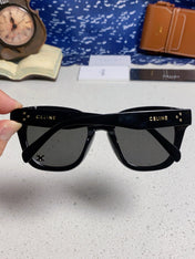 SQUARE SUNGLASS 575845 IN BLACK ACETATE BLACK LENSES