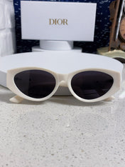 MONTAIGNE SUNGLASS 578113 IN OFF WHITE ACETATE