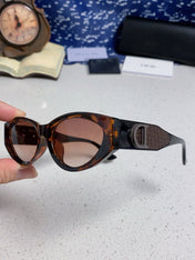 MONTAIGNE SUNGLASS 578114 IN HAVANA ACETATE
