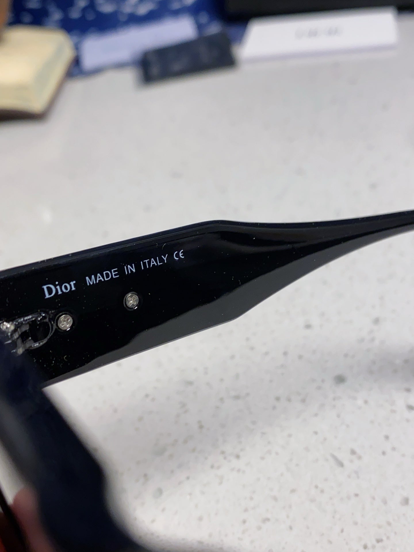 MONTAIGNE SUNGLASS 578115 IN BLACK ACETATE