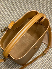 LE 37 MEDIUM BUCKET BAG 25 IN TORTILLA BROWN CALFSKIN GOLD HARDWARE