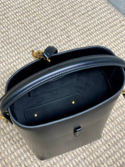 LE 37 SMALL BUCKET BAG 20 IN BLACK CALFSKIN GOLD HARDWARE