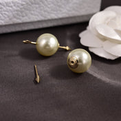 CD 26S DOUBLE PEARL ARROW STUD EARRINGS IN GOLD TONE METAL 631863