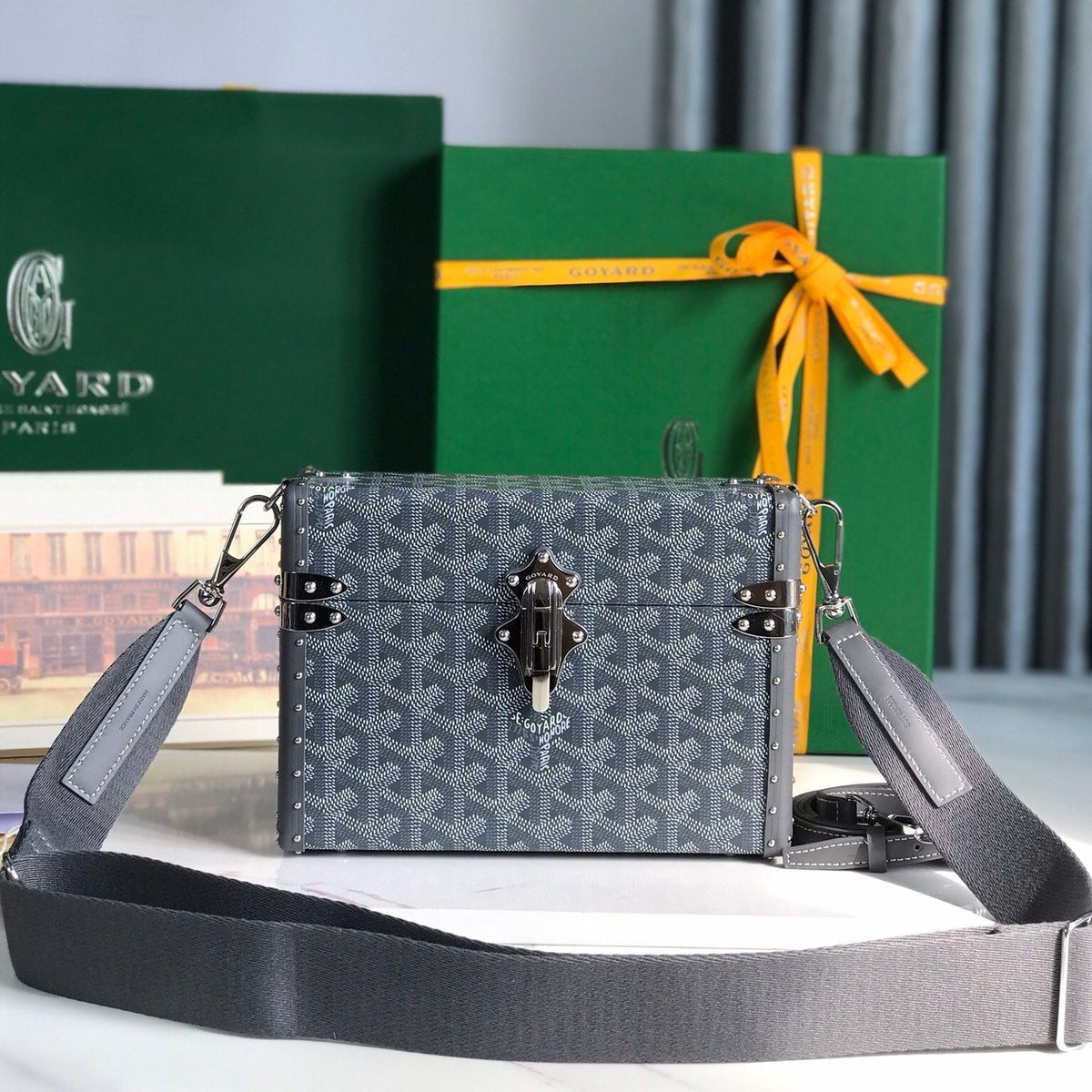 CASSETTE TRUNK BAG 21 IN GREY GOYARDINE CANVAS & CLAMECY COWHIDE