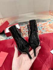 VIV CANARD ANKLE BOOTS IN BLACK PATENT CALFSKIN