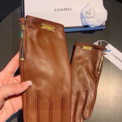 TOUCHSCREEN GLOVES IN BRONZE BROWN LAMBSKIN WITH GOLD LOGO 462270