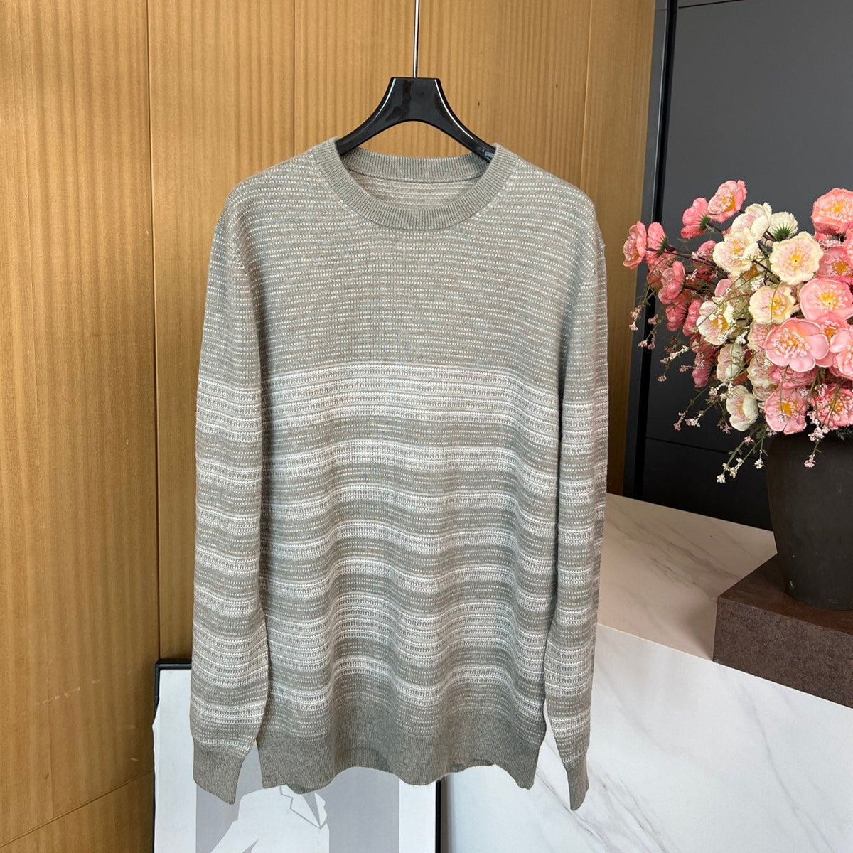 LP CREW NECK SWEATER STYLE 158