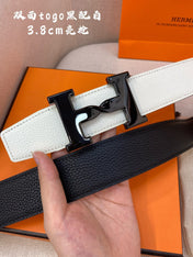 HM H BELT BUCKLE & REVERSIBLE BLACK AND WHITE LEATHER STRAP 38MM BLACK HARDWARE
