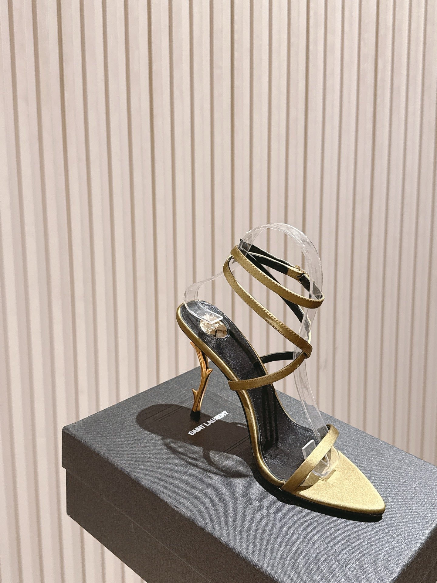 YSL 25S STRAPPY HIGH-HEEL SANDALS 100 MM IN OLIVE GREEN LAMBSKIN