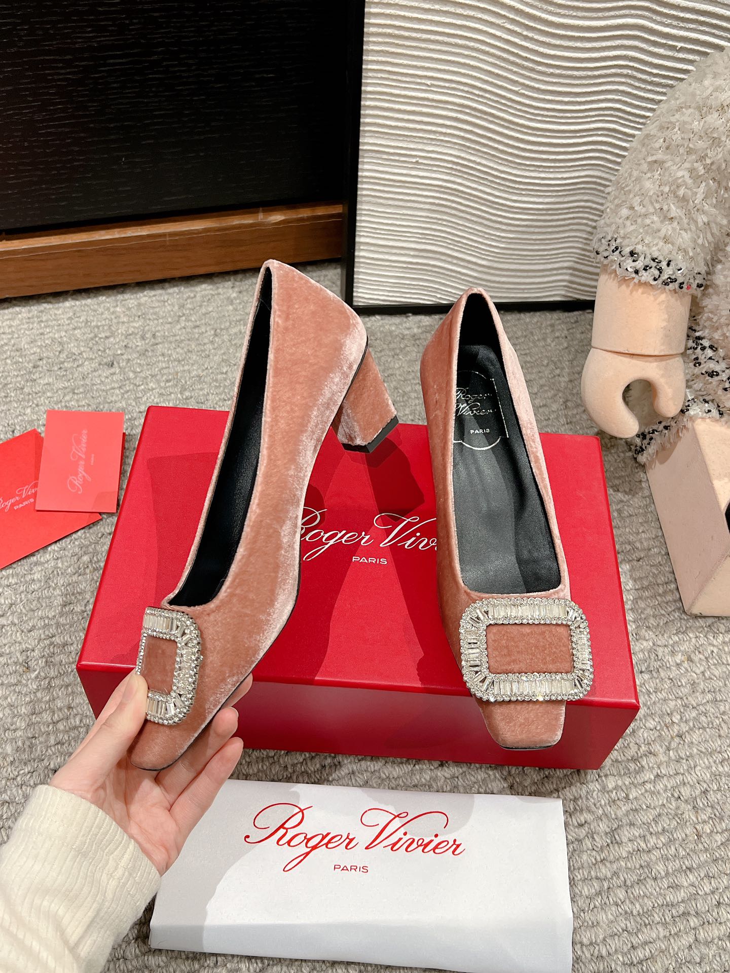 BELLE VIVIER PUMPS IN CANTALOUPE VELVET