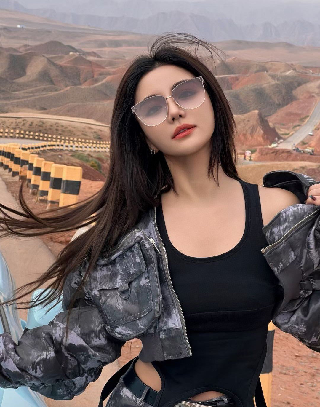 MONTAIGNE SUNGLASS CD8640 IN METAL