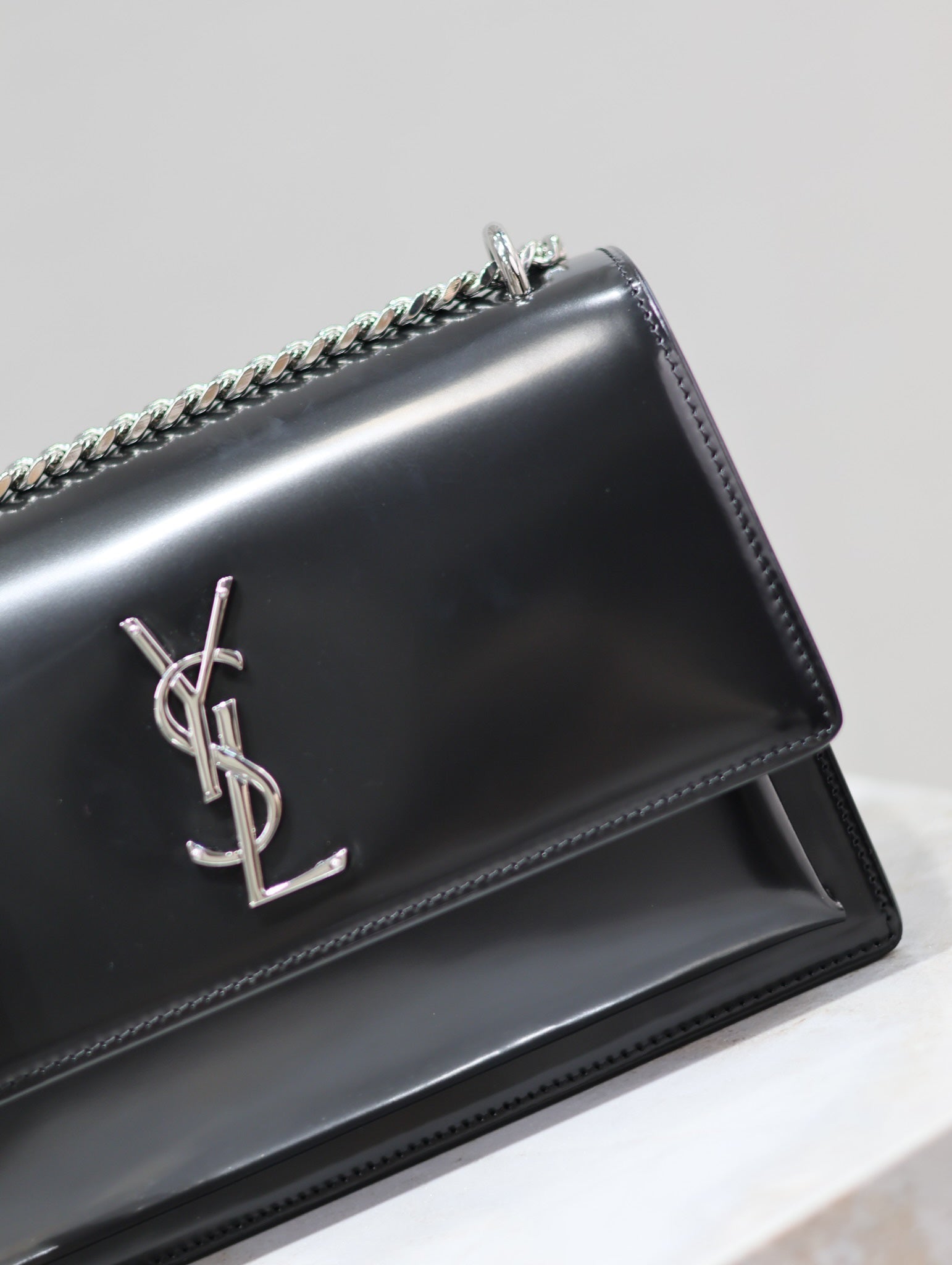 YSL 25S SUNSET MEDIUM 22 IN BLACK SHINY CALFSKIN SILVER HARDWARE