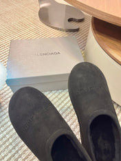 BALENCIAGA 25S AURALEE SLIP-ON 50 MM IN BLACK SUEDE