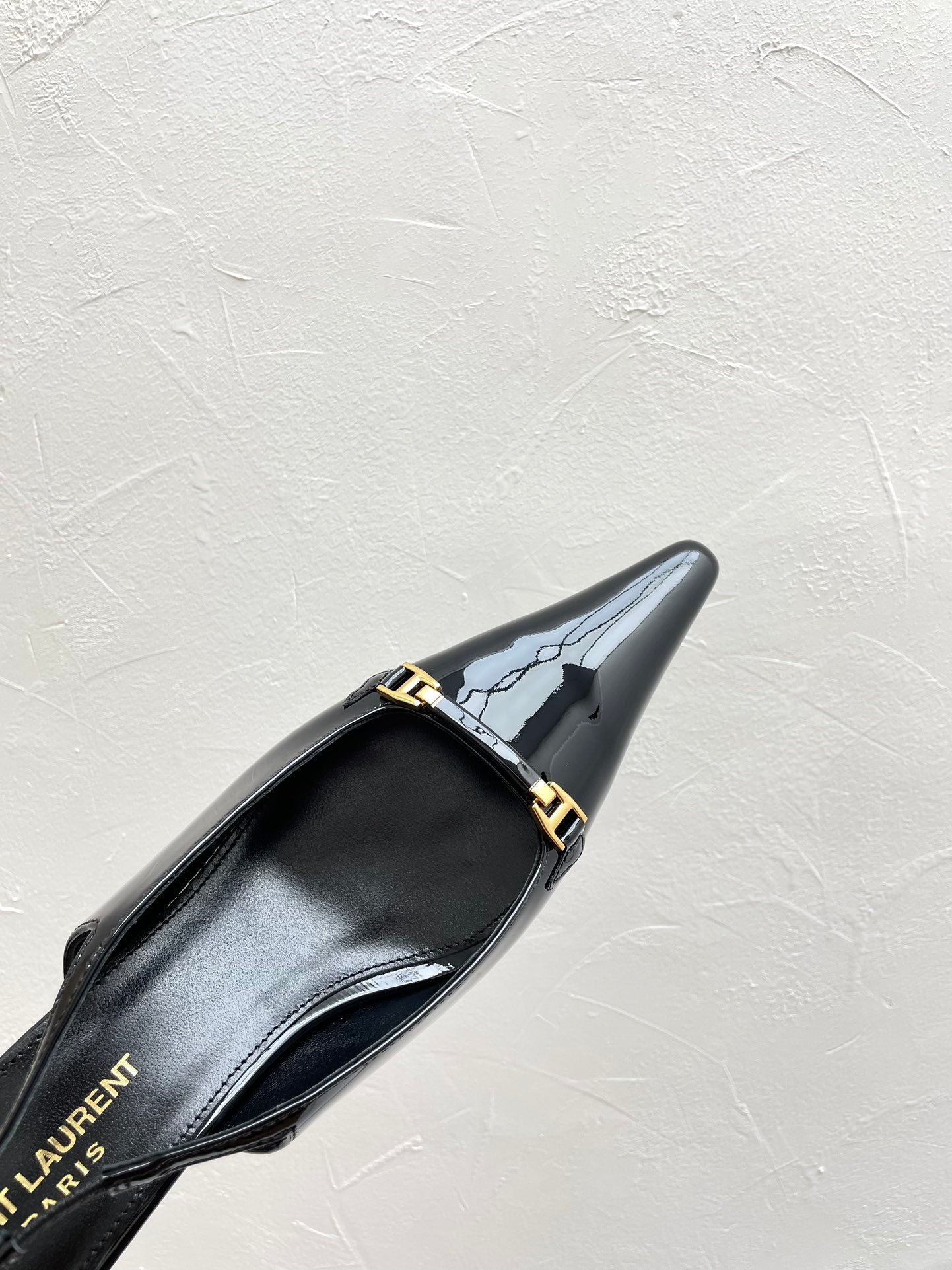 CARINE SLINGBACK PUMPS 45 IN PATENT BLACK LEATHER