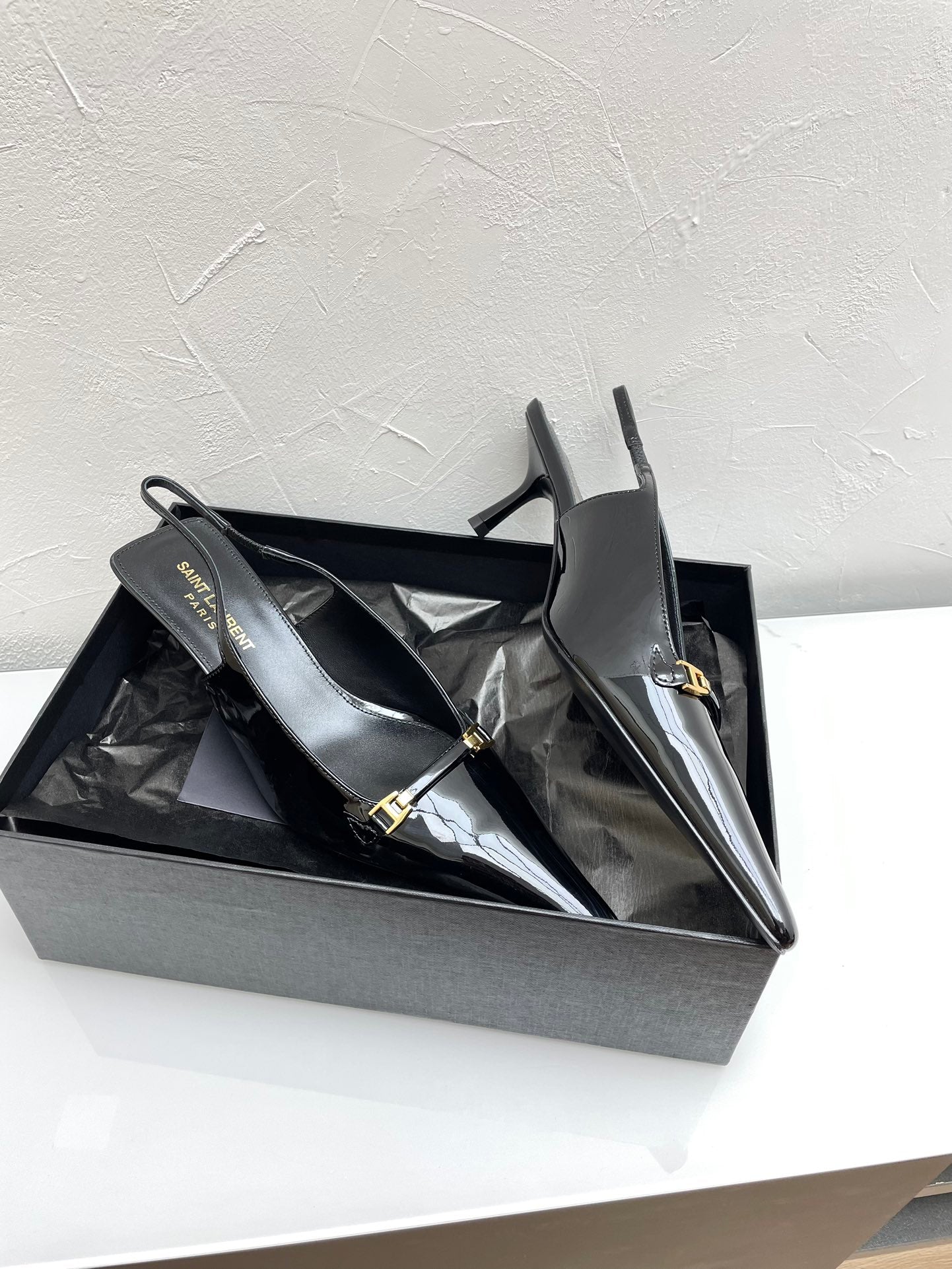 CARINE SLINGBACK PUMPS 45 IN PATENT BLACK LEATHER