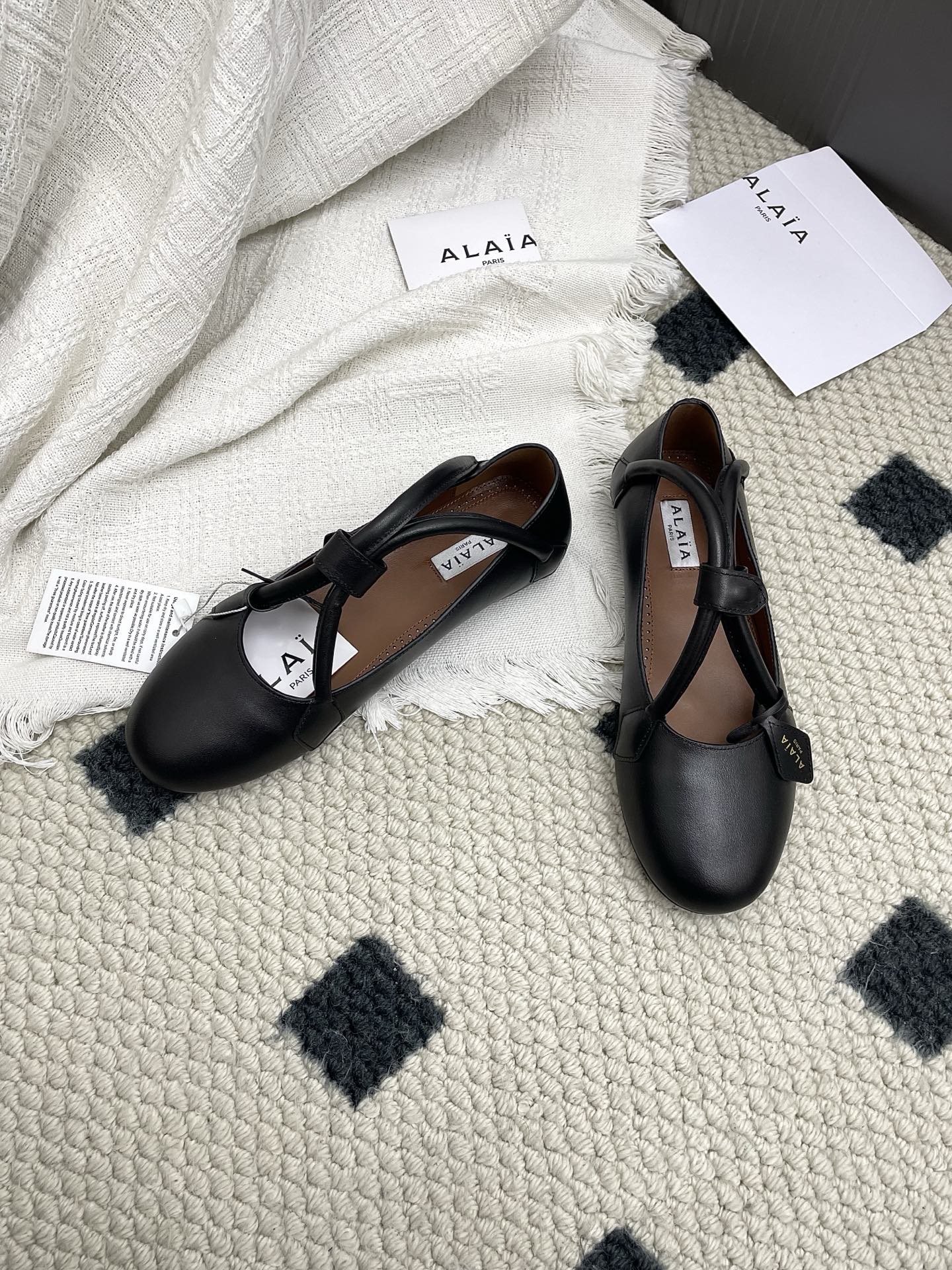 ALAIA 26S BALLET TECKEL IN BLACK CALFSKIN