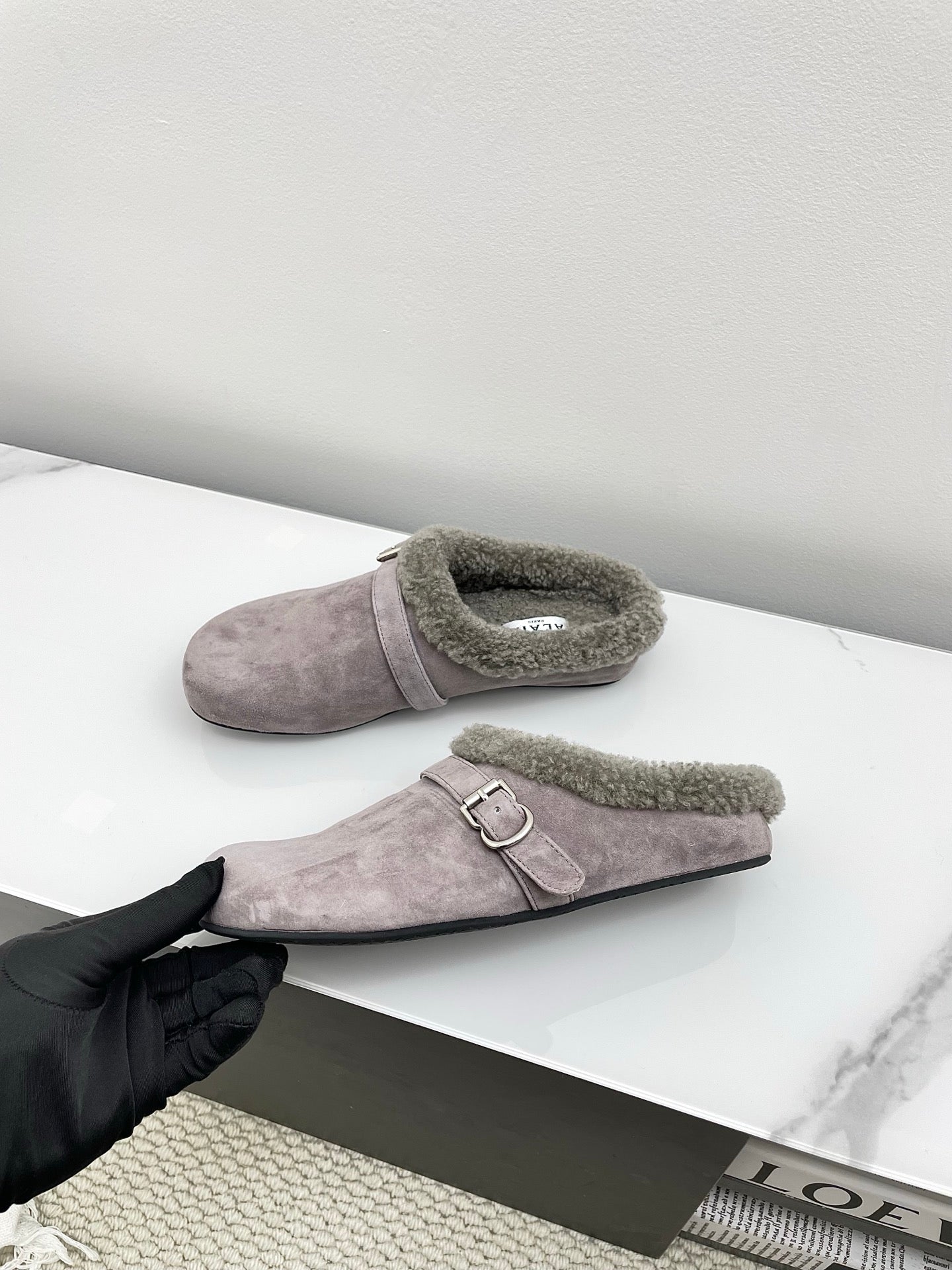 ALAIA 26S MULE IN PINKISH GREY SUEDE AND WOOL