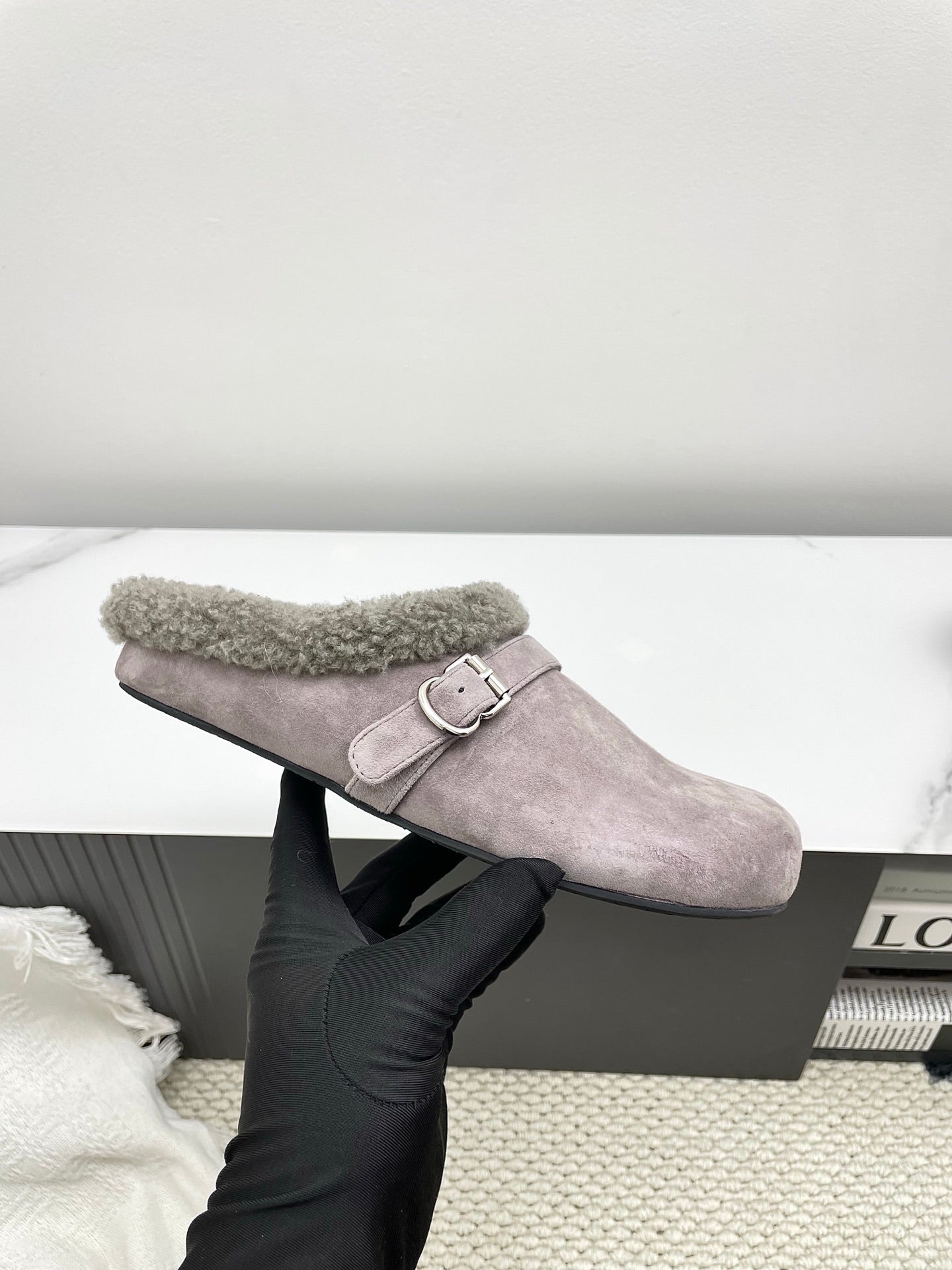 ALAIA 26S MULE IN PINKISH GREY SUEDE AND WOOL