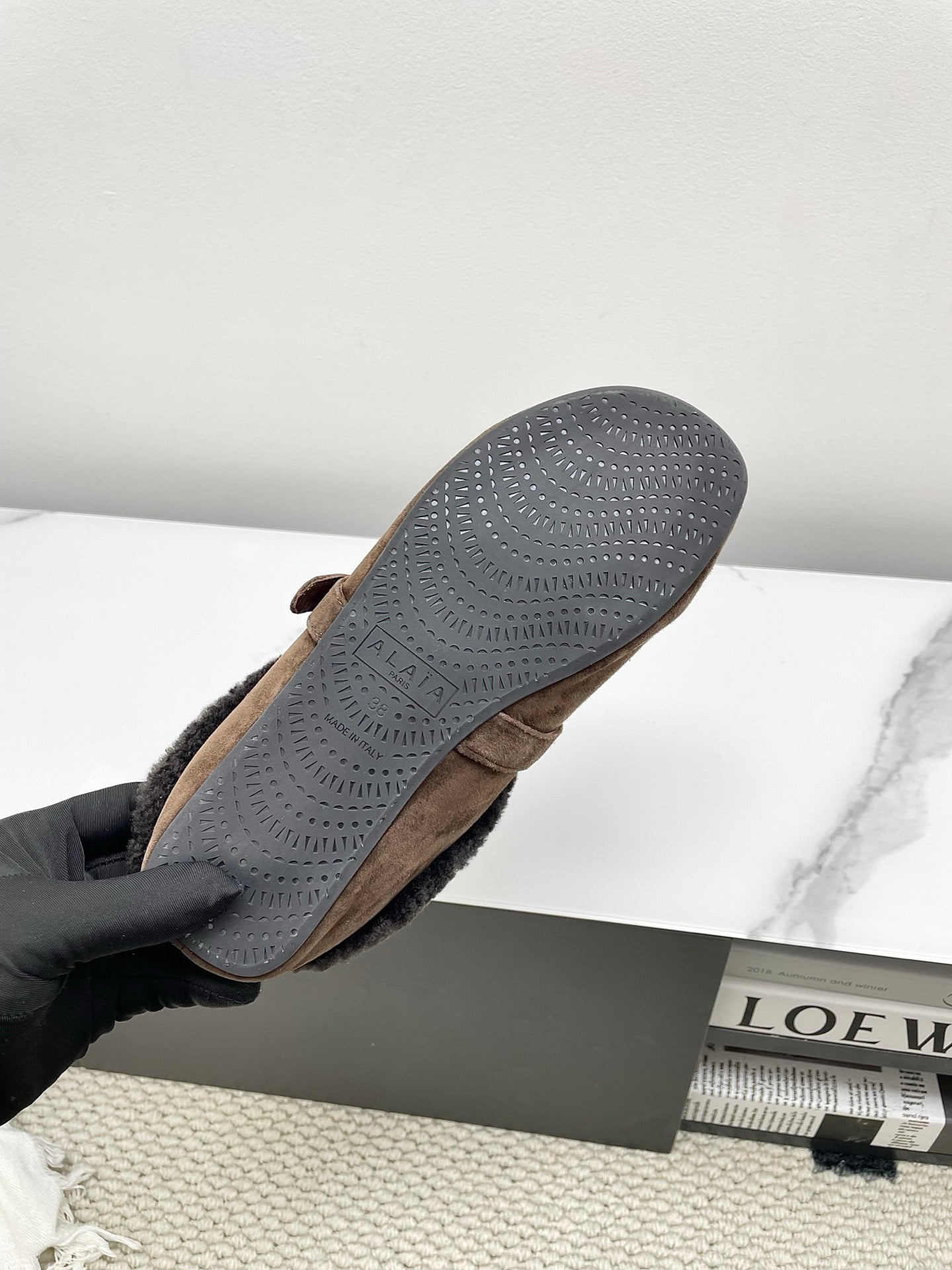 ALAIA 26S MULE IN DARK BROWN SUEDE AND WOOL