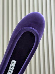 ALAIA 25S BALLET FLATS IN PURPLE VELVET