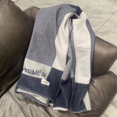 H RIVIERA BLANKET 200 CM IN NAVY BLUE WOOL AND CASHMERE 136856
