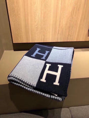 AVALON III THROW BLANKET 175 CM IN NAVY BLUE WOOL AND CASHMERE 351741