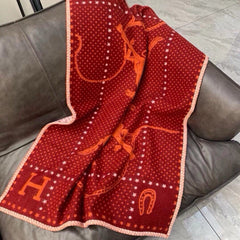 WESTERN AND COMPANY 140 CM IN CHERRY RED AND PASTEL RED WOOL AND CASHMERE 405115