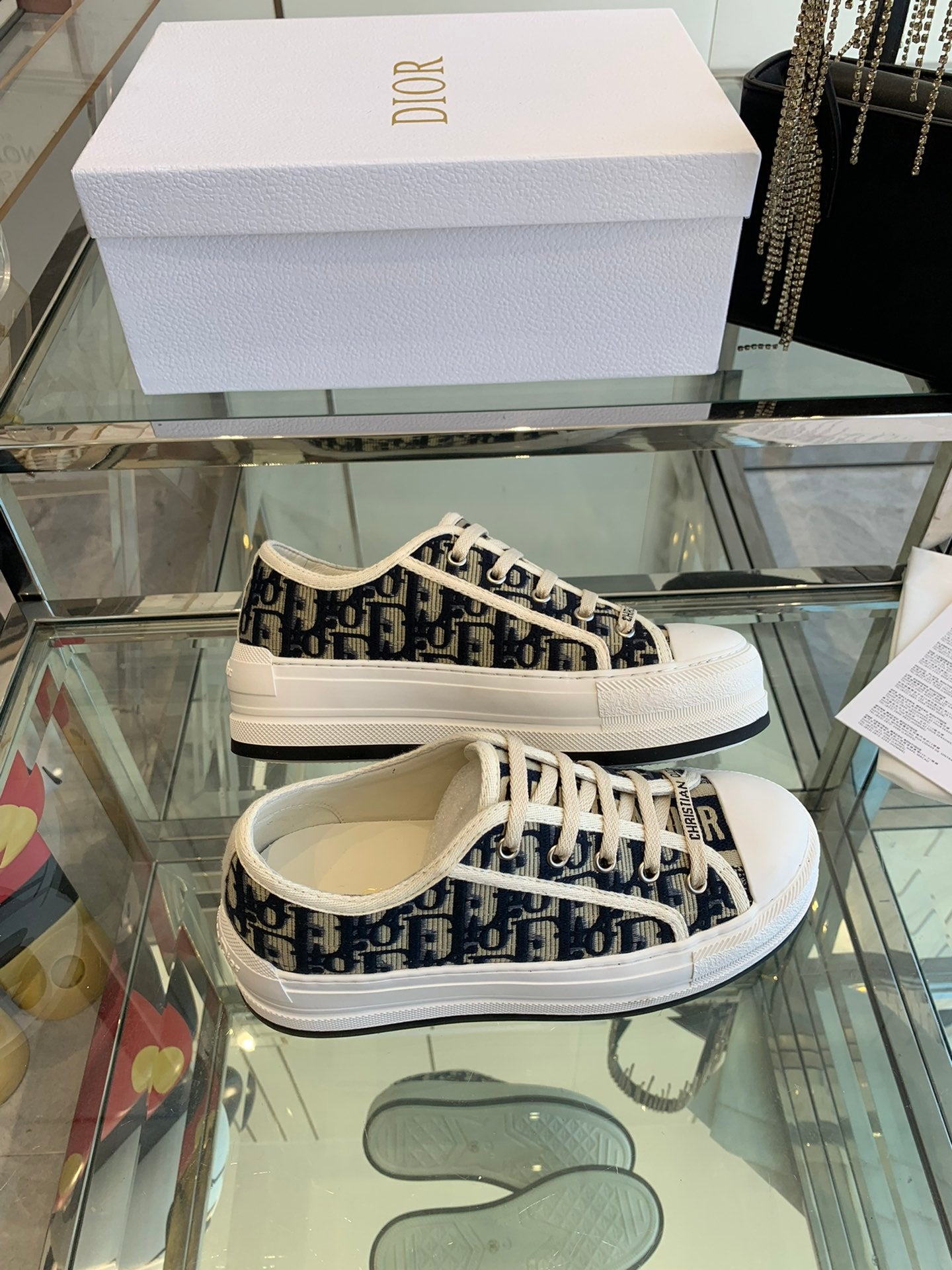 WALK'N PLATFORM SNEAKER IN BLACK MIX CAMEL BROWN EMBROIDERY ICONIC PATTERNS FABRIC