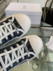 WALK'N PLATFORM SNEAKER IN IN NAVY BLUE EMBROIDERY ICONIC PATTERNS FABRIC