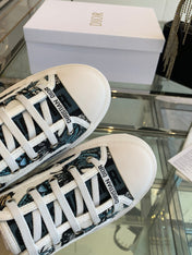 WALK'N PLATFORM SNEAKER IN COLORFUL EMBROIDERED FABRIC