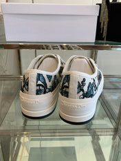 WALK'N PLATFORM SNEAKER IN COLORFUL EMBROIDERED FABRIC