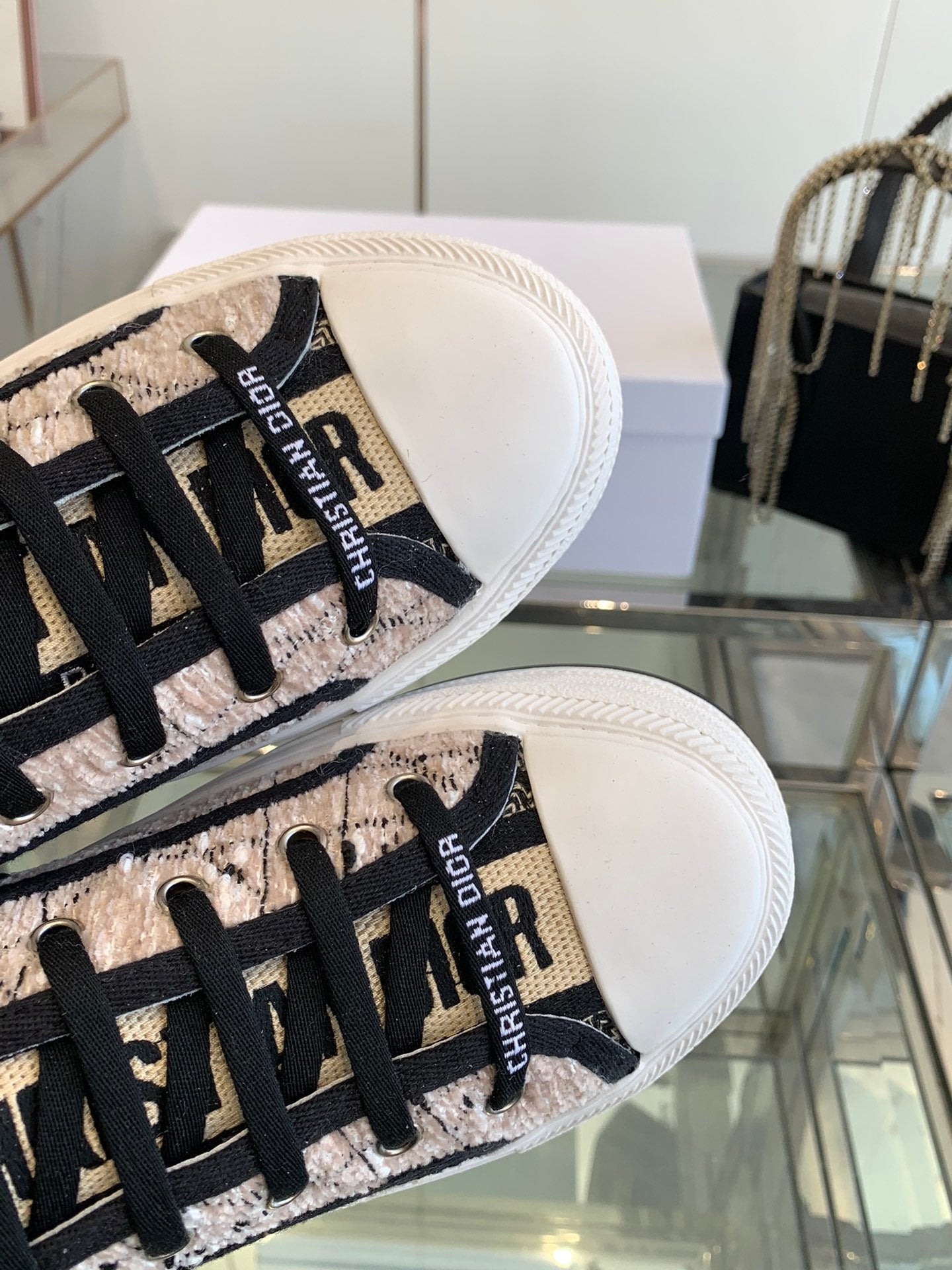 WALK'N PLATFORM SNEAKER BEIGE AND BLACK CANNAGE TWEED