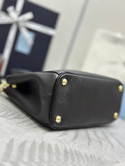 PRADA 25S GALLERIA LARGE BAG 28 IN BLACK CALFSKIN GOLD HARDWRE