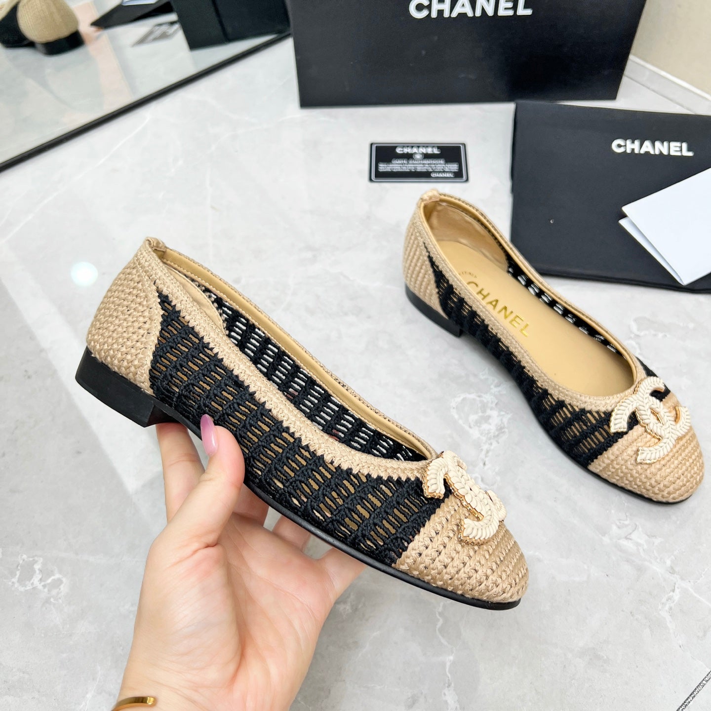 BALLET FLAT 10 MM IN BLACK MIX BEIGE RAFFIA