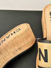 THICK SOLE LETTER SLIPPERS IN DARK CREAM SHEEPSKIN