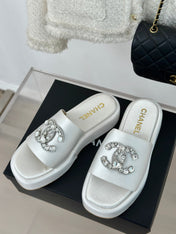 SLIPPERS THICK SOLE IN WHITE SATIN